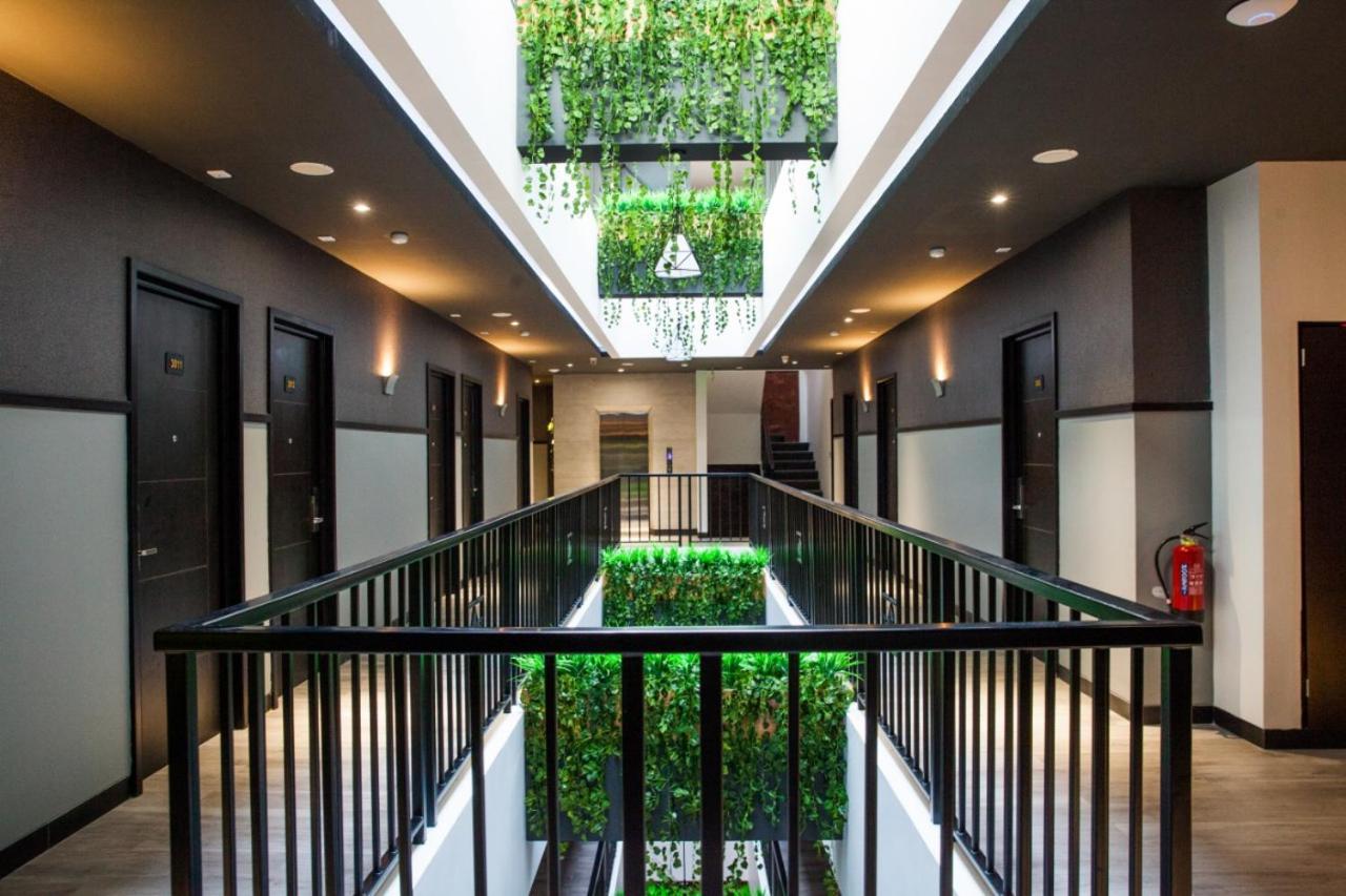 בקאסי Grand Caman Hotel מראה חיצוני תמונה